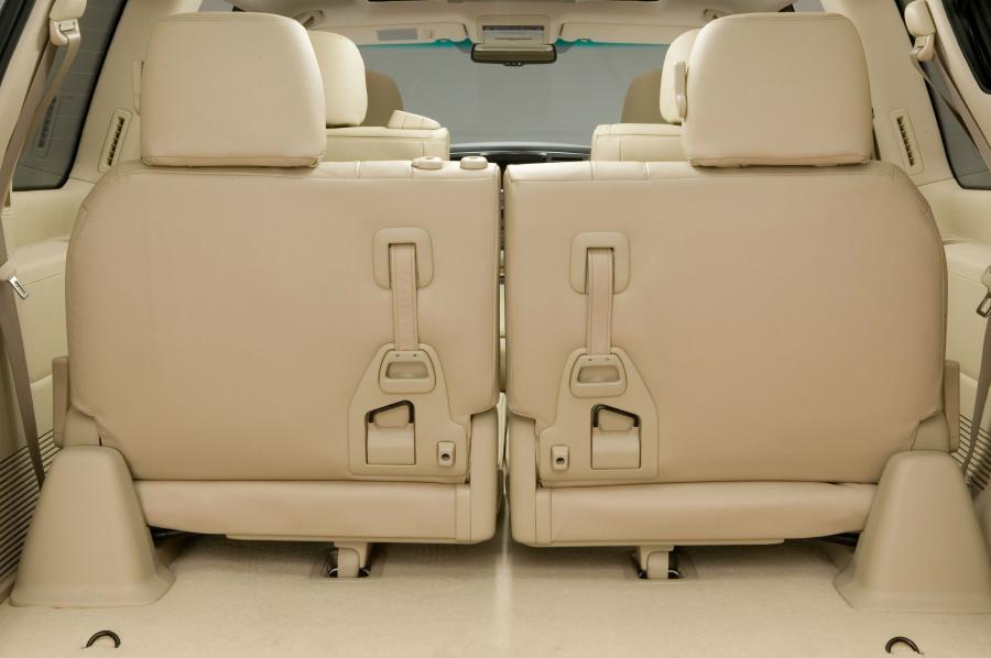 Lexus LX570 2008 года  (фото 172 из 221)